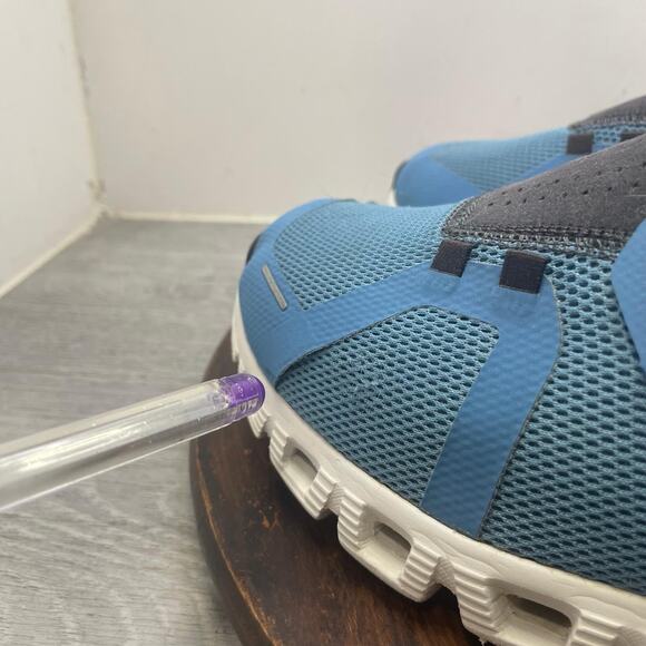 On Cloud 5 Men’s Road Running Shoes Size 10 Niagara Blue Black Speed Laces *FLAW